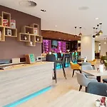 Holiday Inn Amsterdam Hotel 4*