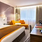Holiday Inn Amsterdam Hotel 4*