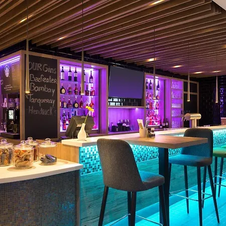 Holiday Inn Amsterdam Ξενοδοχείο 4*