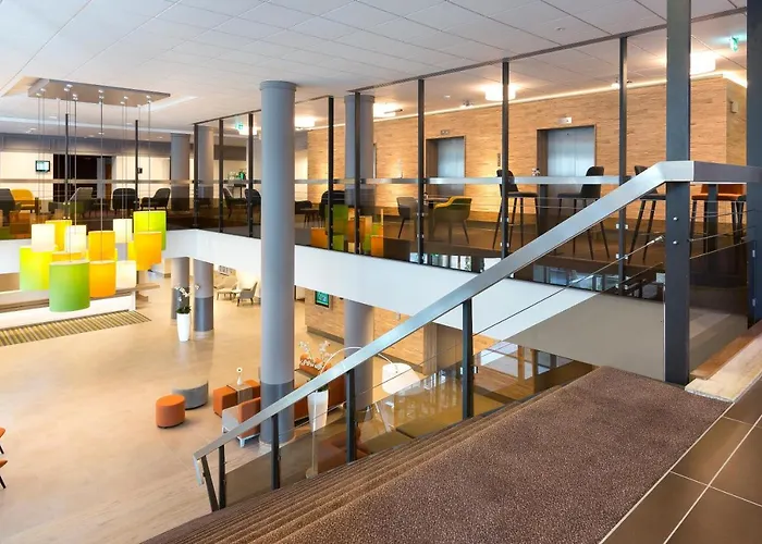 Hotel Holiday Inn Amsterdam 4*