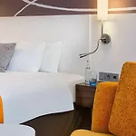 Holiday Inn Amsterdam Отель Амстердам